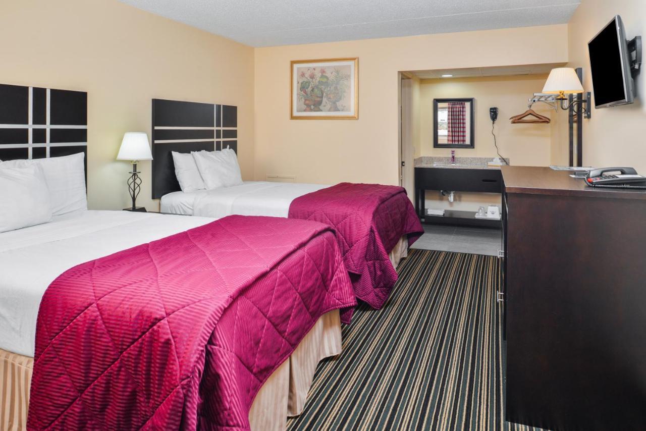 Soudersburg Inn & Suites Lancaster Ronks Dış mekan fotoğraf
