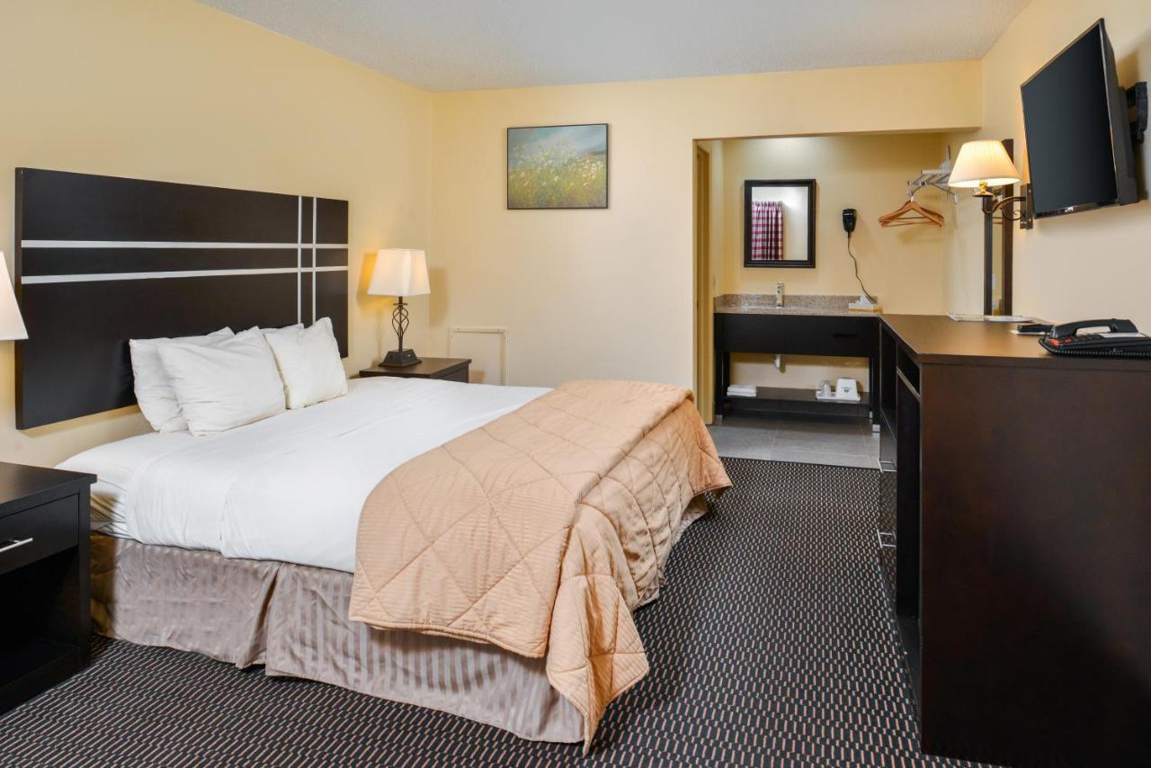 Soudersburg Inn & Suites Lancaster Ronks Dış mekan fotoğraf