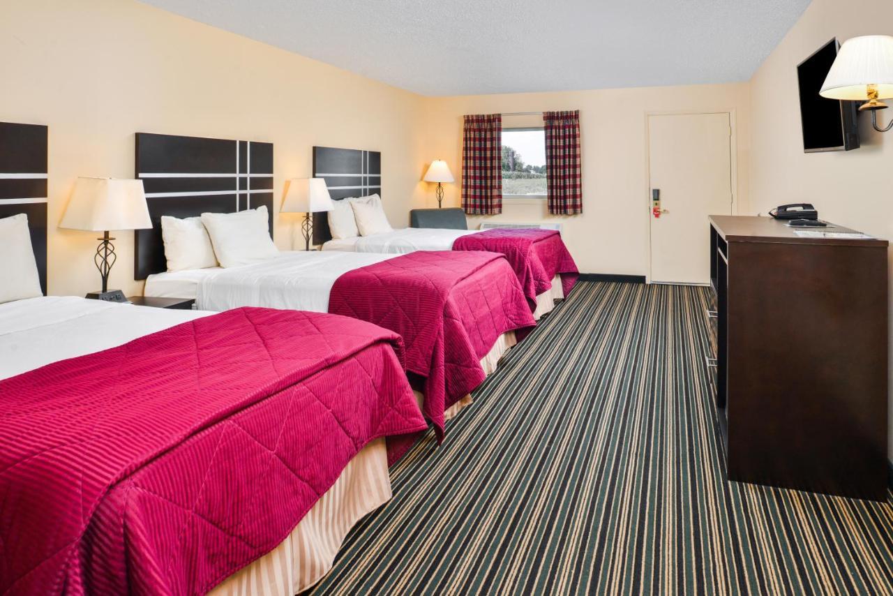 Soudersburg Inn & Suites Lancaster Ronks Dış mekan fotoğraf