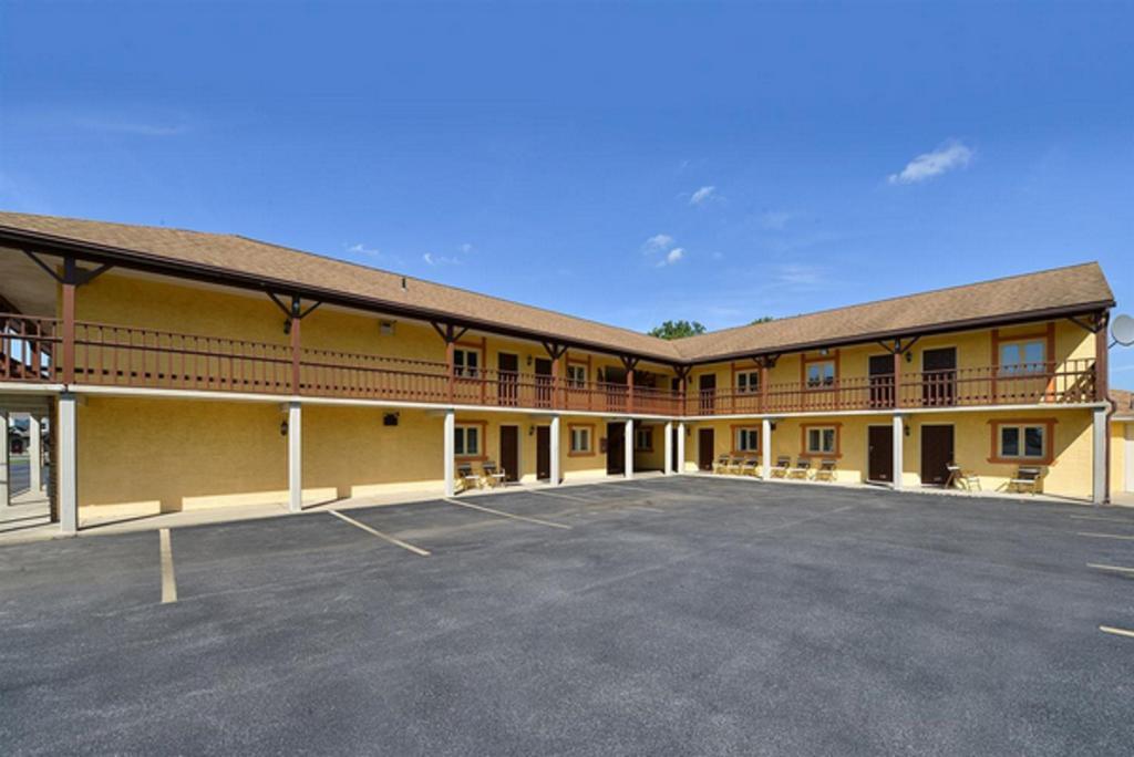 Soudersburg Inn & Suites Lancaster Ronks Dış mekan fotoğraf