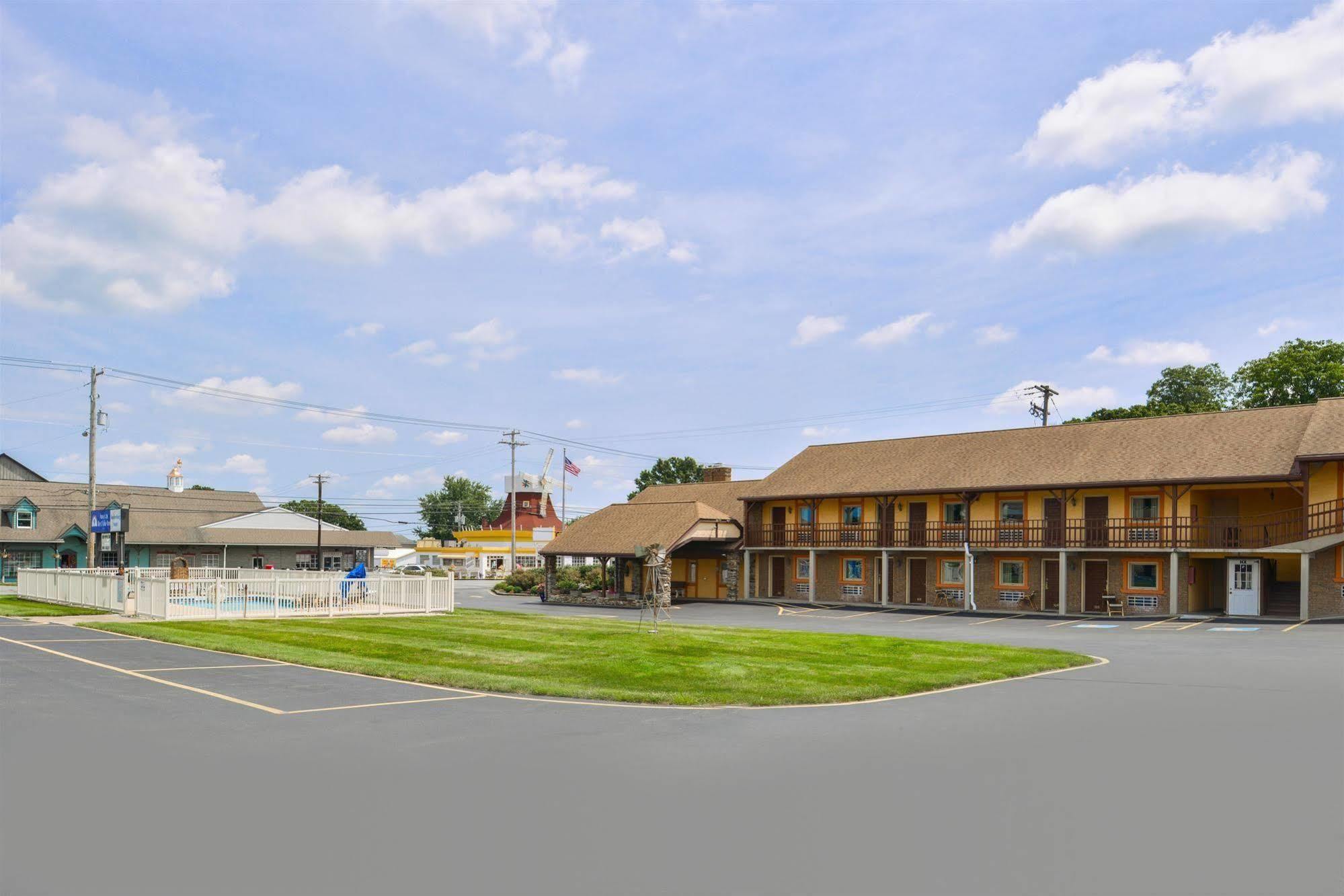 Soudersburg Inn & Suites Lancaster Ronks Dış mekan fotoğraf