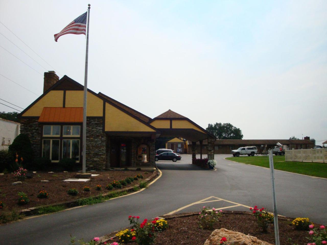Soudersburg Inn & Suites Lancaster Ronks Dış mekan fotoğraf