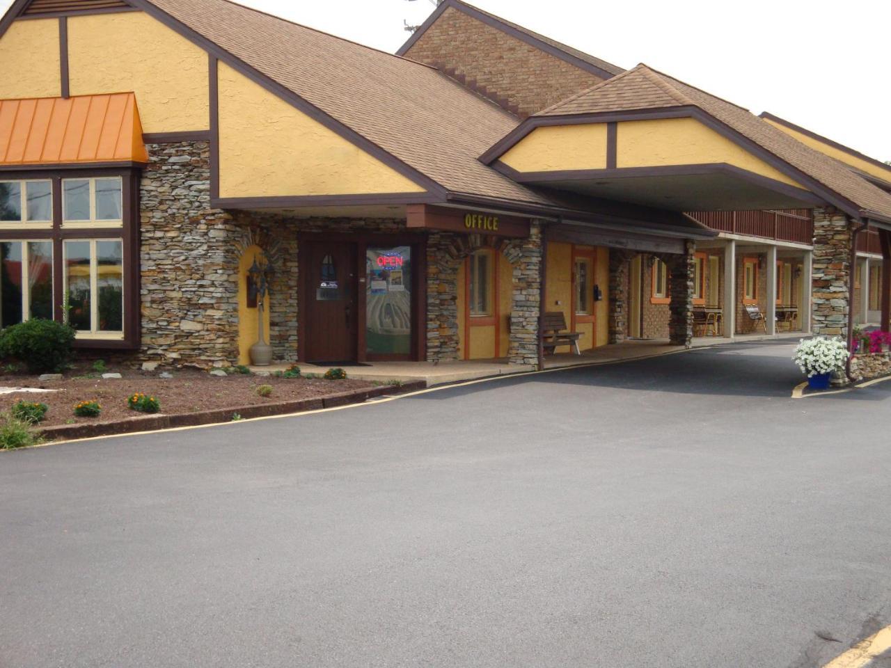 Soudersburg Inn & Suites Lancaster Ronks Dış mekan fotoğraf